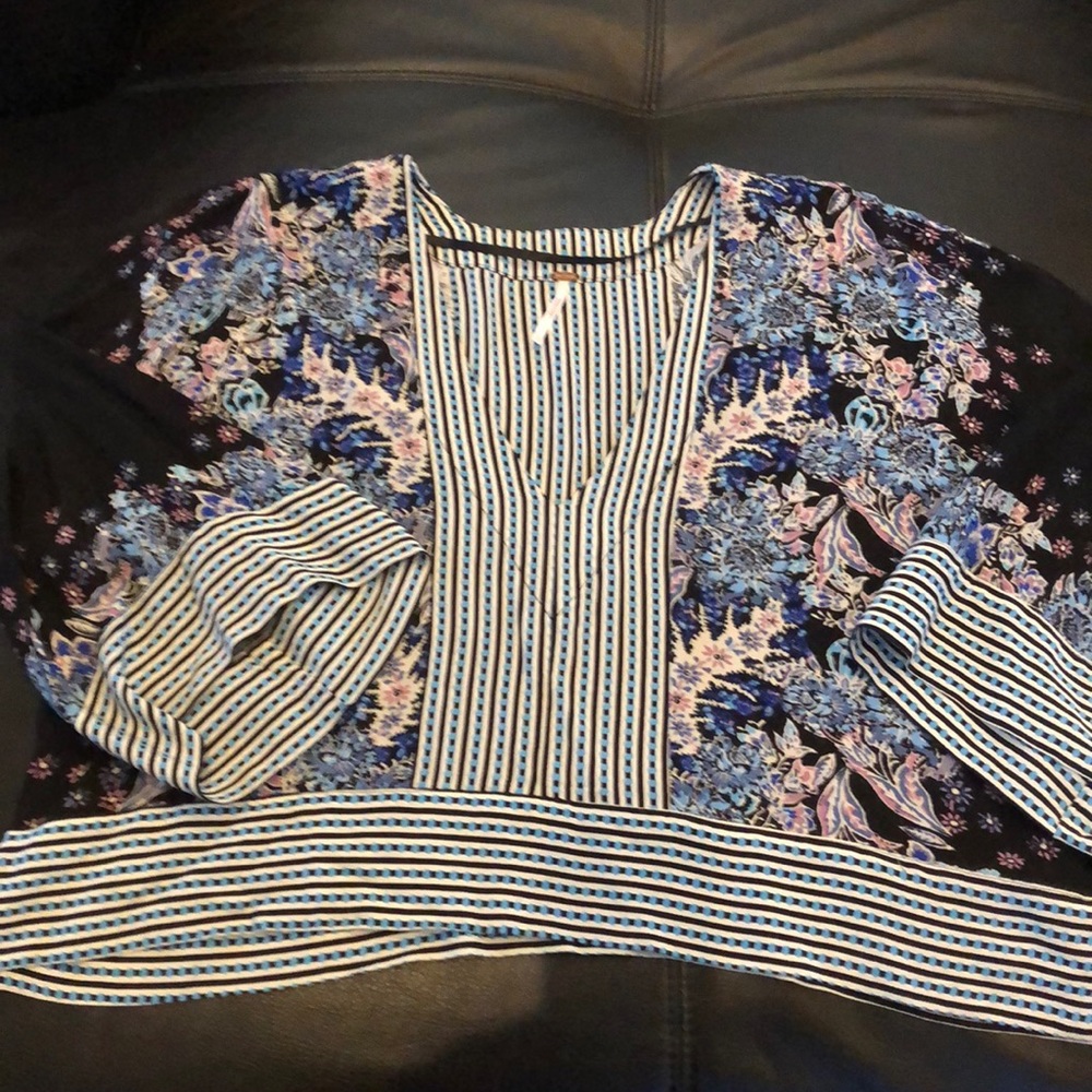 Free people multicolor croptop Excellent condition